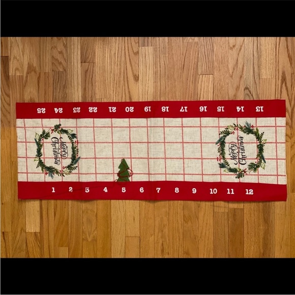 NWT Farmhouse Merry Christmas Advent Calendar Table Runner - Picture 5 of 15